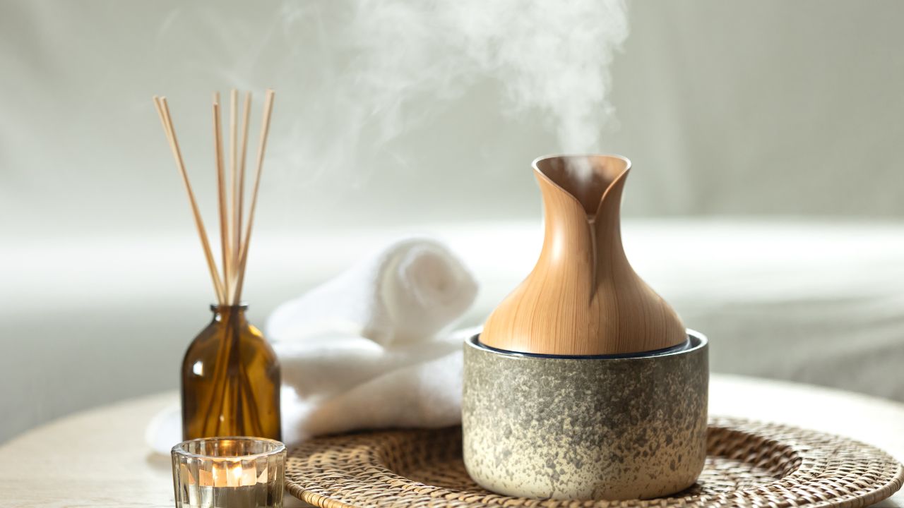 tinh-dau-que-lam-sach-khong-khi