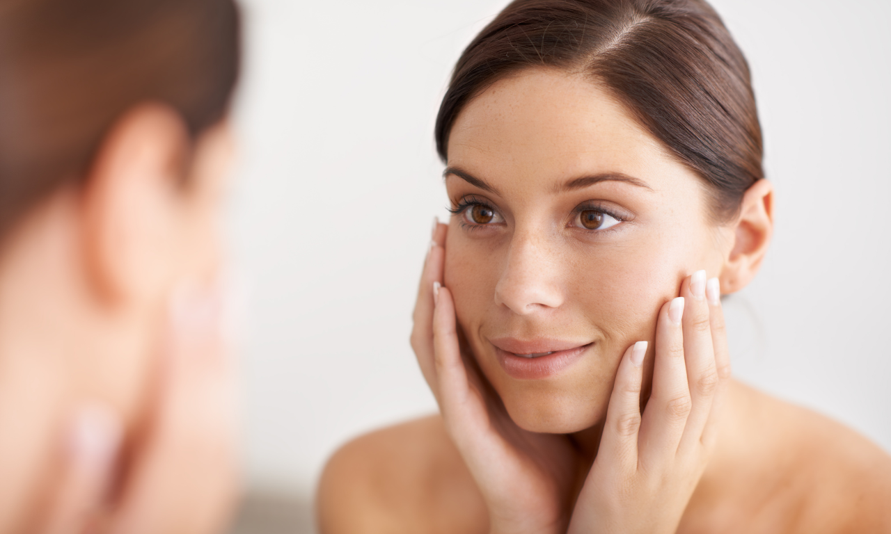 tinh-dau-bac-ha-lam-mat-da-va-ho-tro-tri-mun